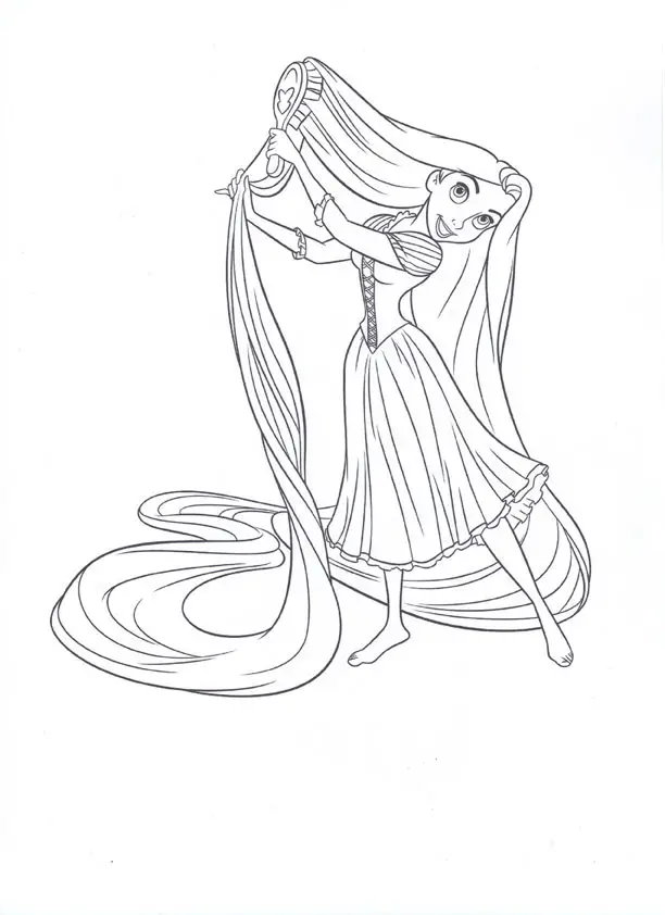 Kolorowanka Roszpunka stoi boso w sukni i rozczesuje długie włosy szczotką uśmiechając się