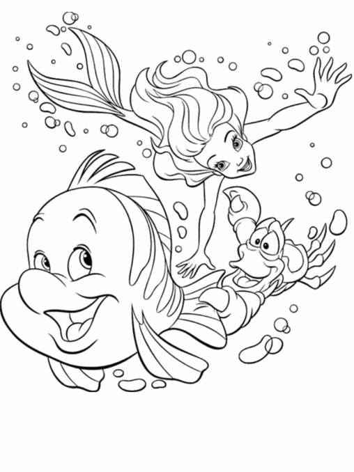 Kolorowanka syrenka Arielka płynie goniąc kraba Sebastiana oraz rybę z dużym nosem