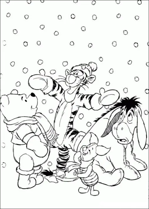Kolorowanka Kubuś Puchatek stoi na dworze gdzie pada śnieg wraz z Tygryskiem, Prosiaczkiem i Klapouchym ubrani w stroje zimowe