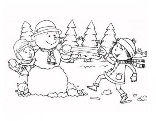 Dzieci rzucają sie śnieżkami
